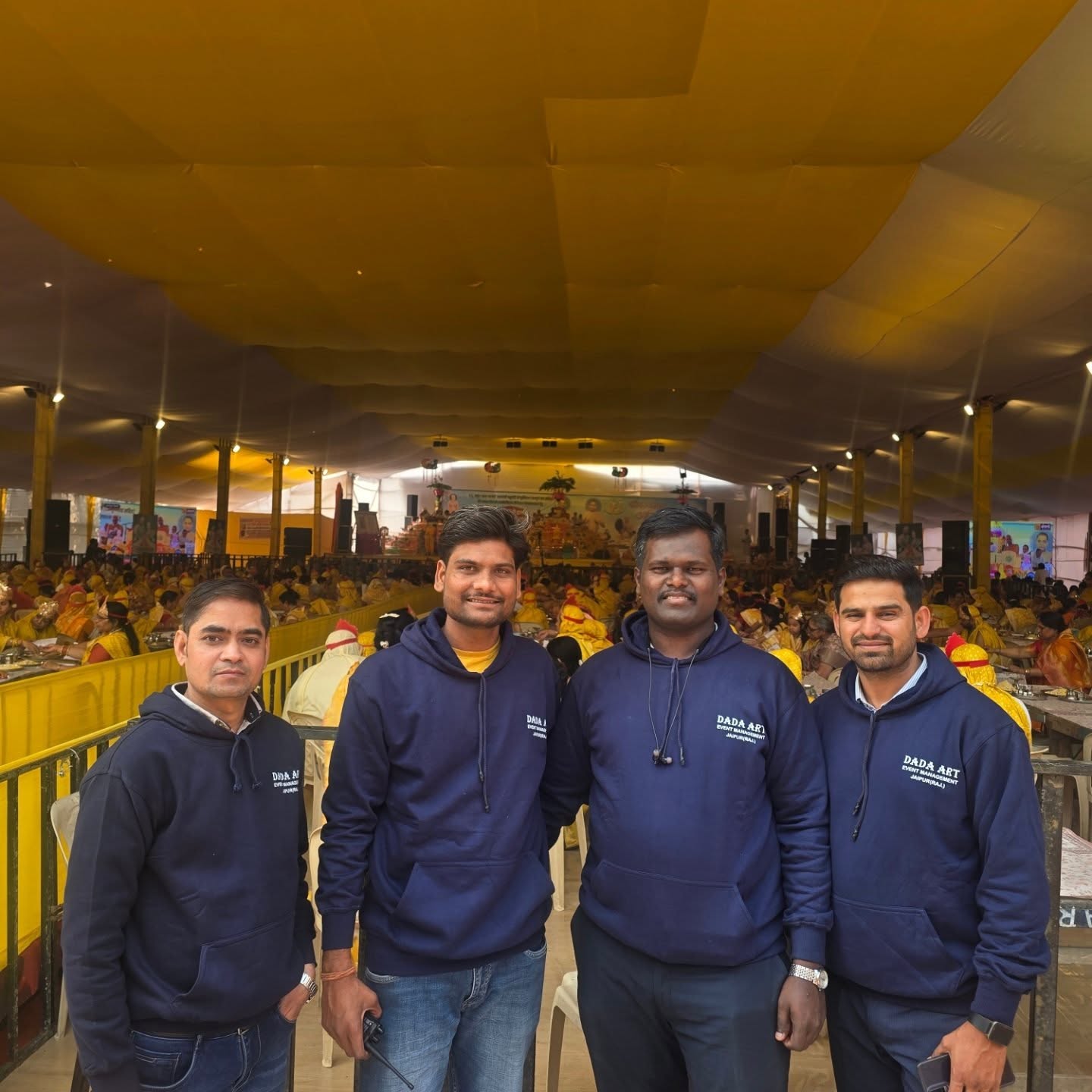 Managing Live Bhojanshala Dining Flow in Grand Pandal
